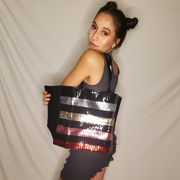 VICTORIA SECRET SEQUIN TOTE - Picture 2 of 8